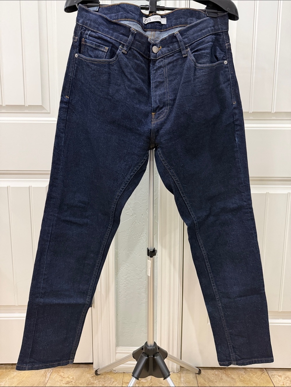 Zara Men's Indigo Slim Straight Jeans
